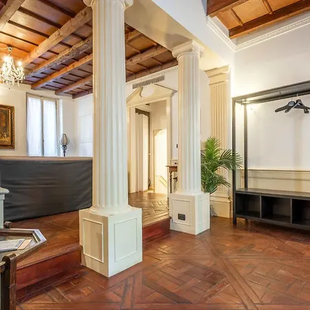 Exclusive 4 Bedrooms Near Duomo * Mediolan